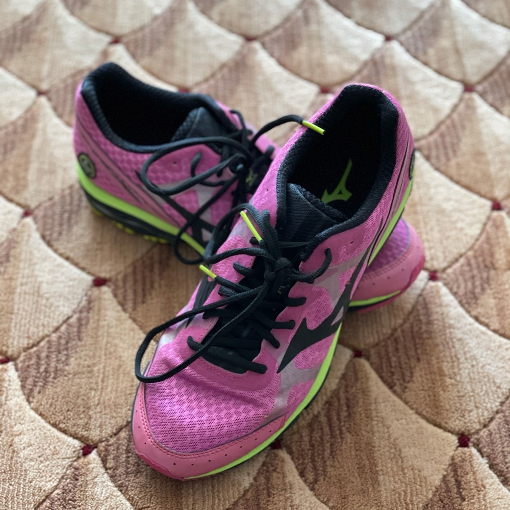 Mizuno running shoe | men’s size 9.5